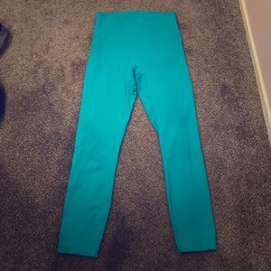 Lululemon High Times 7/8 Turquoise Pants