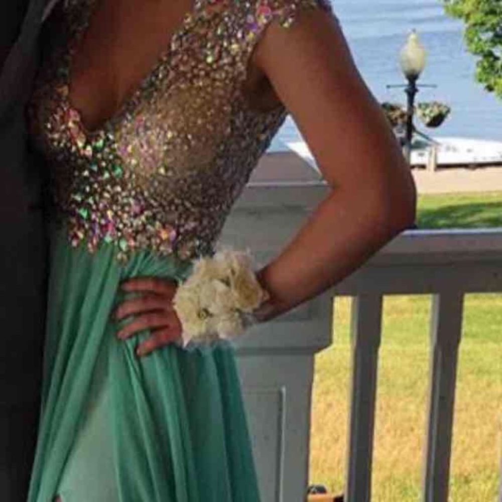 Beautiful prom dress!