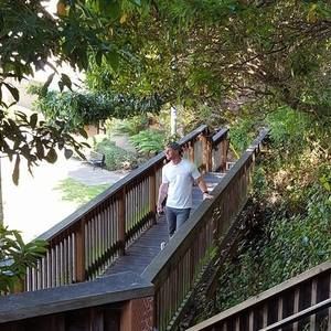 Meet your Posher, Thomas