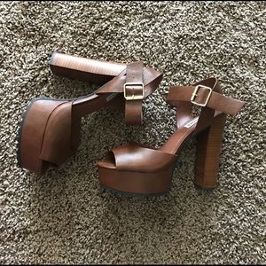 Steve Madden Brown Heeled Strappy Platform Sandals