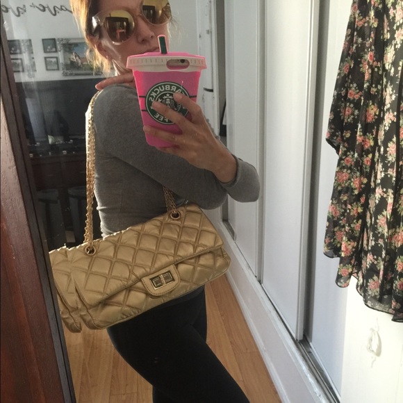 New Gold quilted chain designer style handbag - Picture 6 of 6