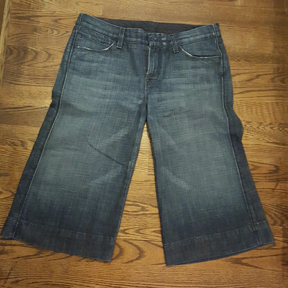 Seven7 Capri Jeans