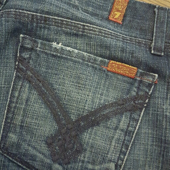 Seven7 Capri Jeans - Picture 2 of 4