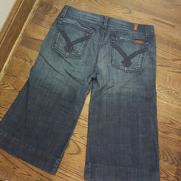 Seven7 Capri Jeans - Picture 3 of 4
