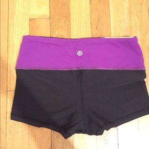 Lululemon reversible spandex shorts size 4
