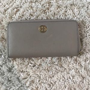 Tory Burch wallet