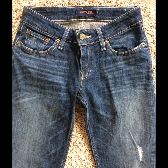 Levi's 528 Curvy Cut Flare Jeans - Picture 3 of 7