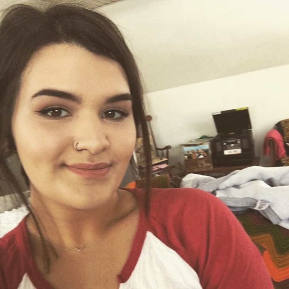 Meet your Posher, Julia