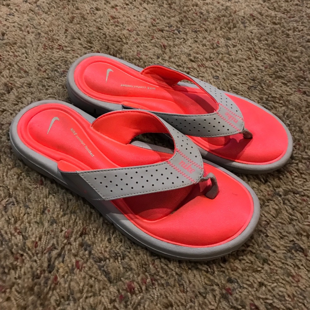 Nike Flip Flops