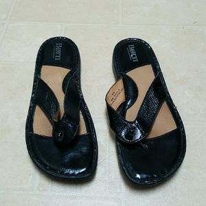 Born black hand crafted footwear sandals size 8