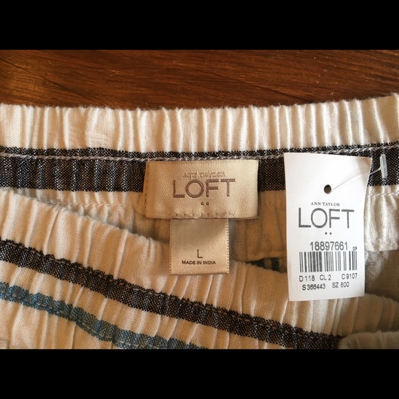 New with tags! Loft Women's skirt, size L - Picture 2 of 3