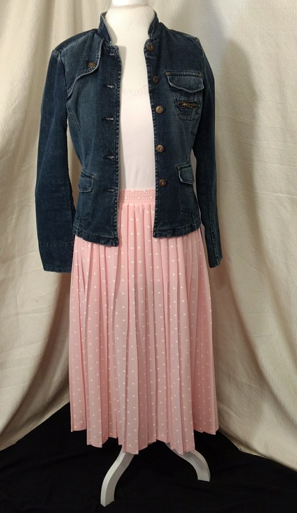 Vintage pleated pink with white polka dot skirt