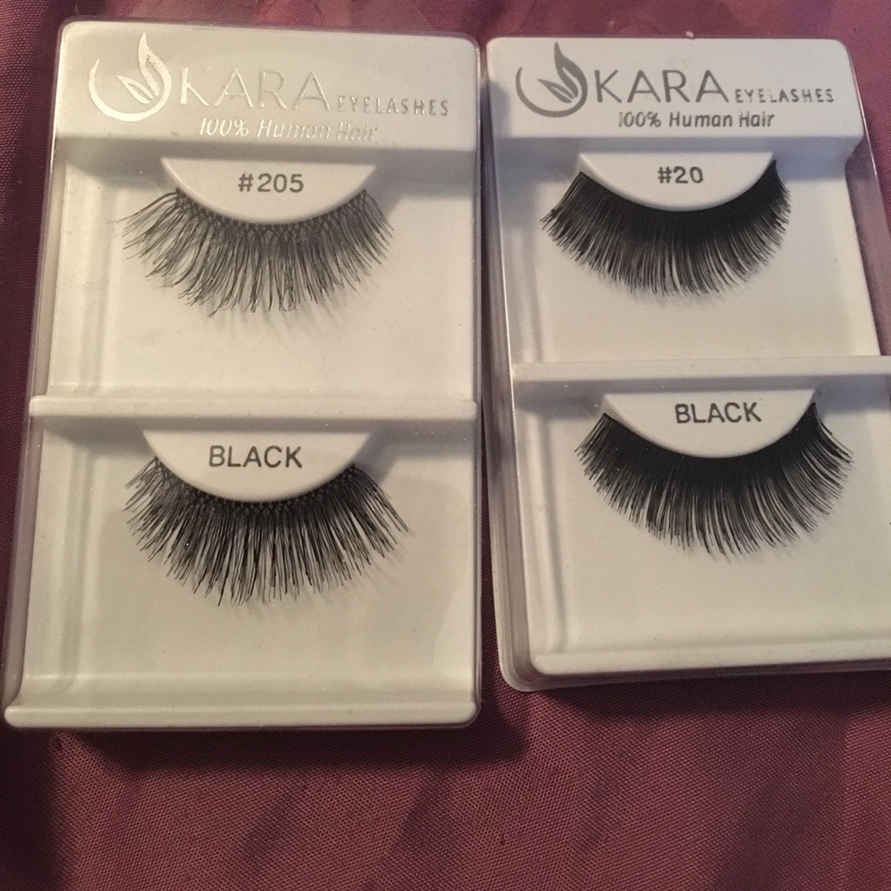 False eyelashes
