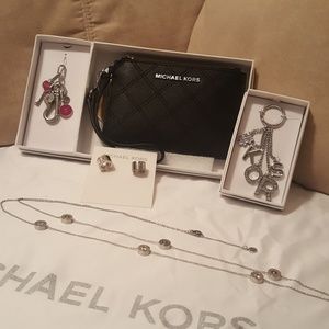 MK Giftabkes Bundle Set