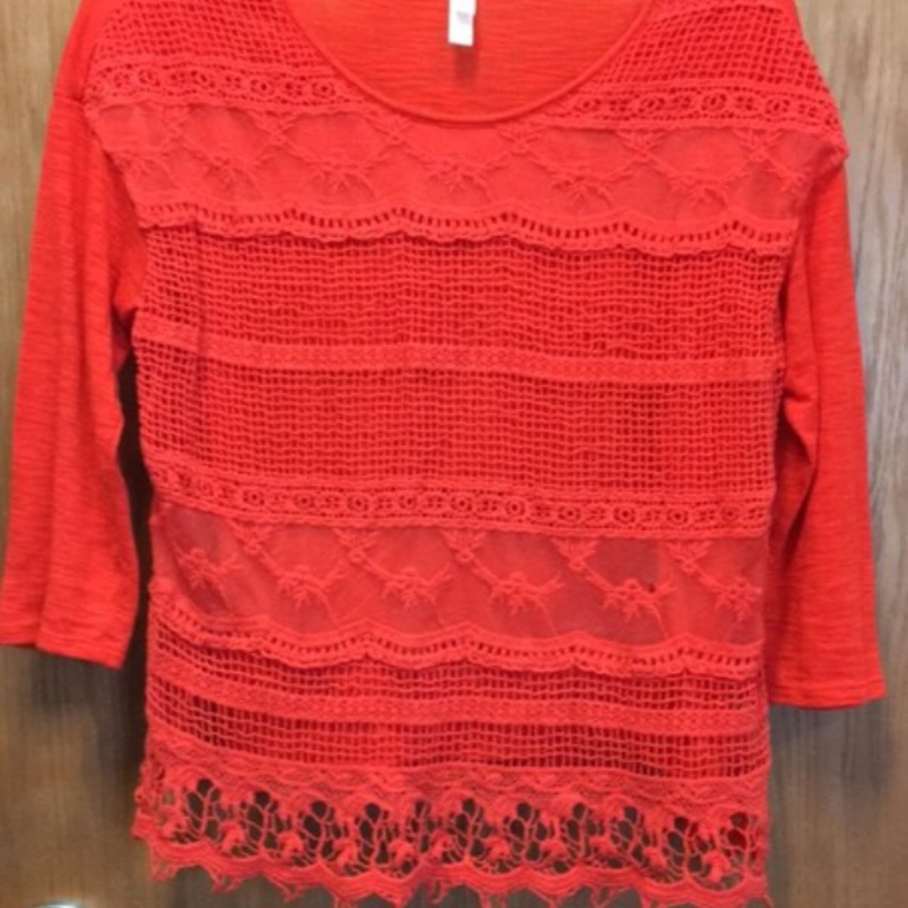 quarter sleeve lace blouse