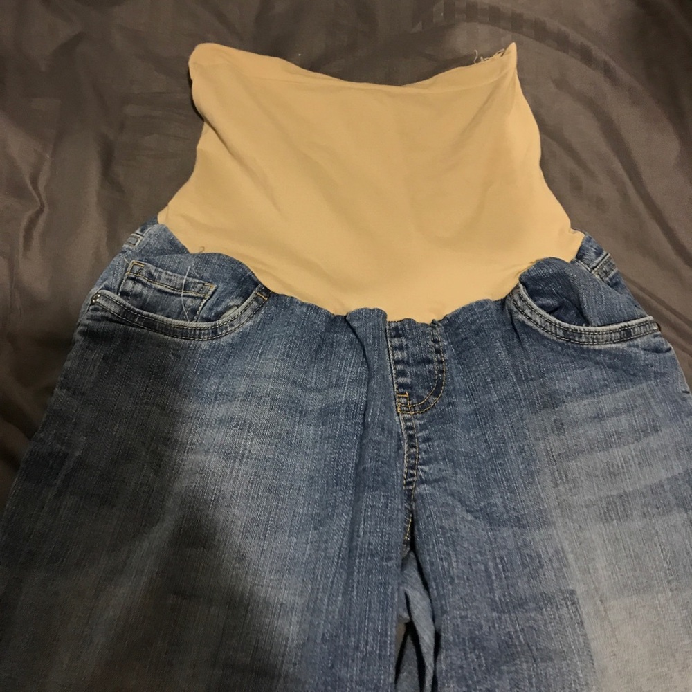 Maternity capri's