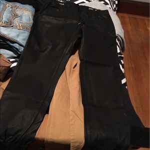 bullhead joggers leather