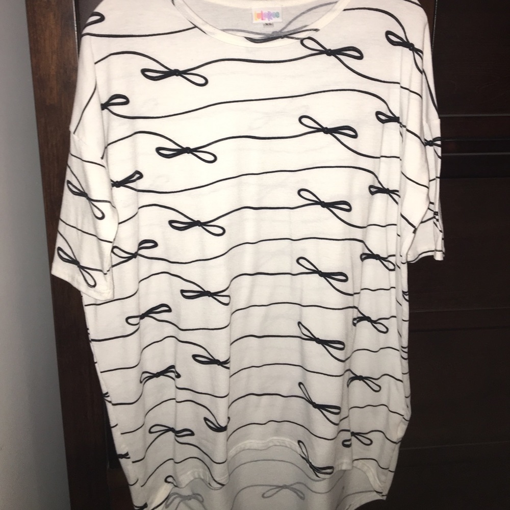 XS Off White Bows LuLaRoe Irma EUC