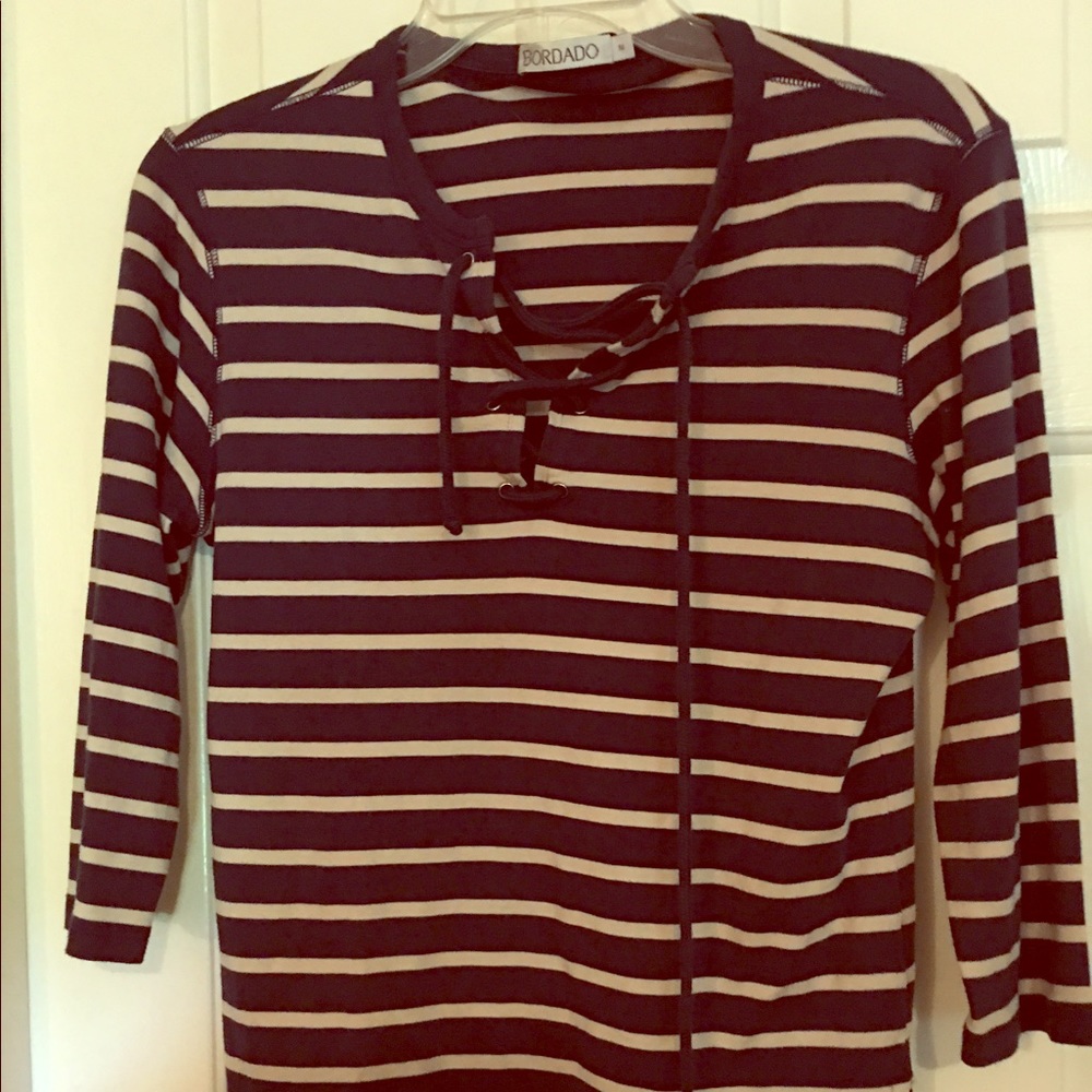 Trendy lace up top