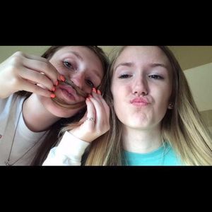 Meet your Posher, Anna