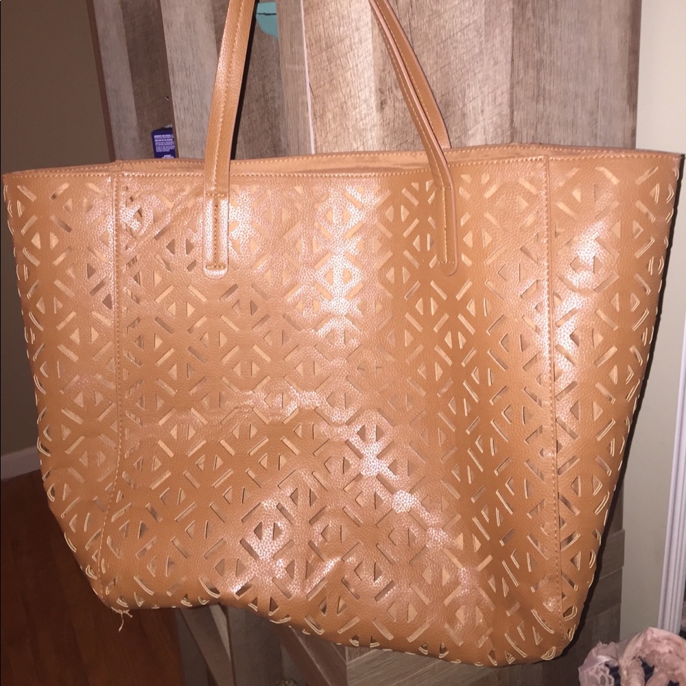 Tote bag