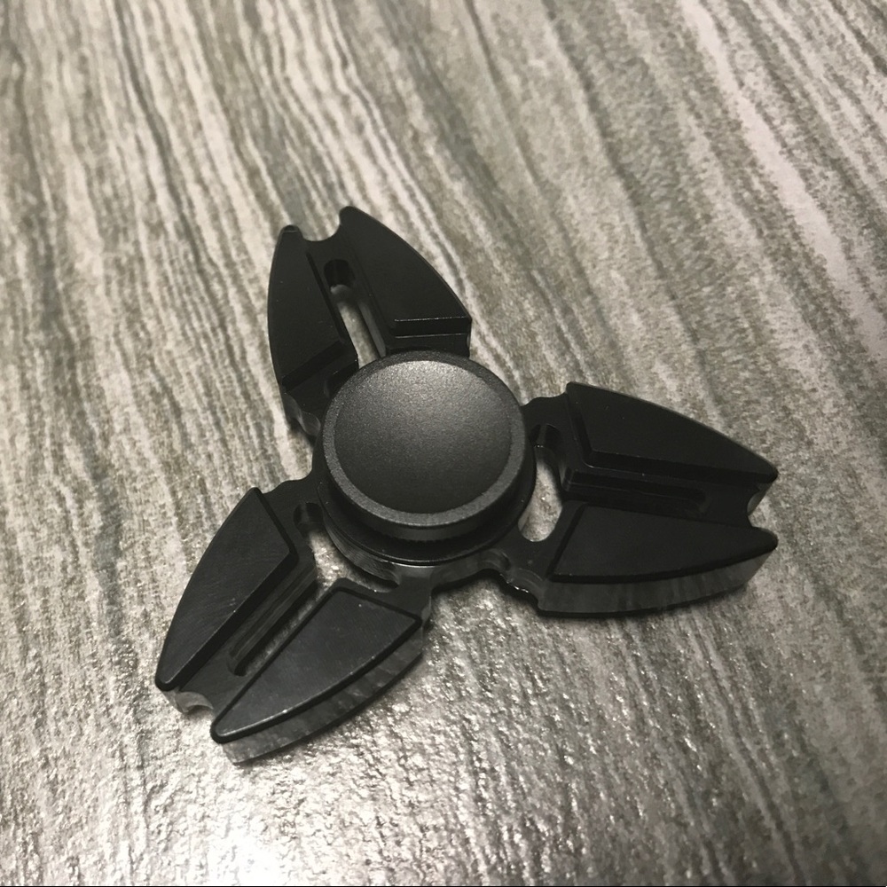 Aluminum fidget spinner