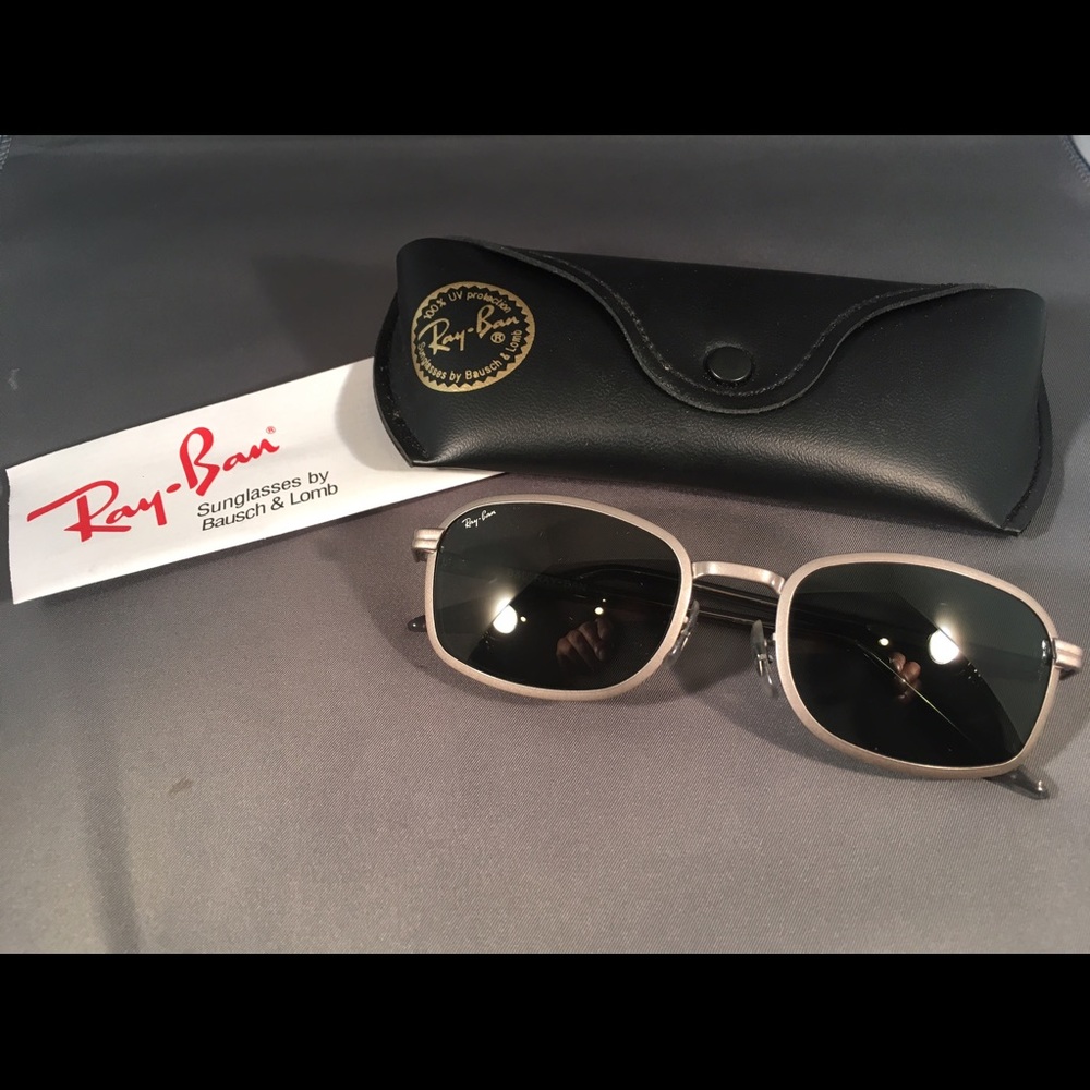 Vintage Ray Ban Sunglasses by Bausch & Lomb 😎