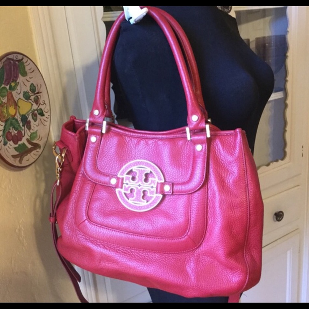 Amanda Tory Burch classic hobo