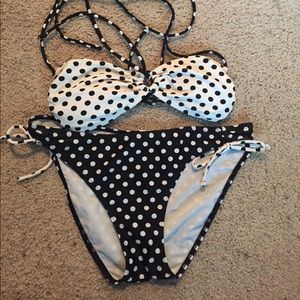 swimsuit.