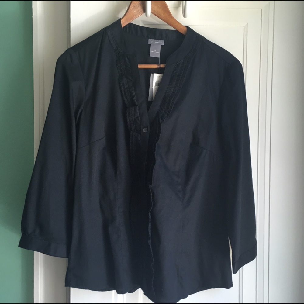 Cute Ann Taylor Top, NWT Size 10