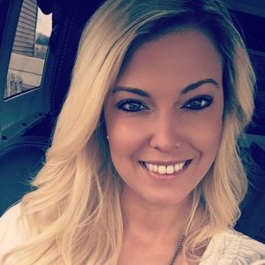 Meet your Posher, Nichole