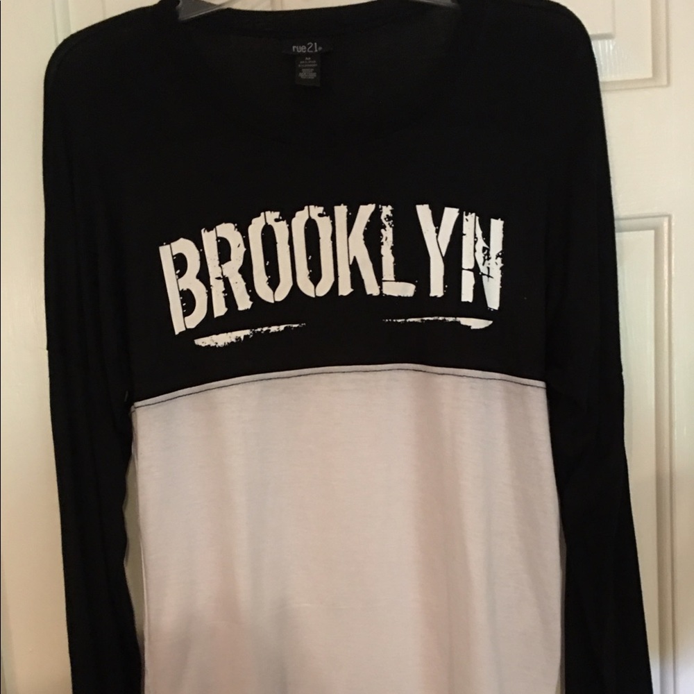 Layered crop top NWOT