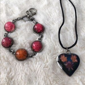 Flower necklace and bracelet