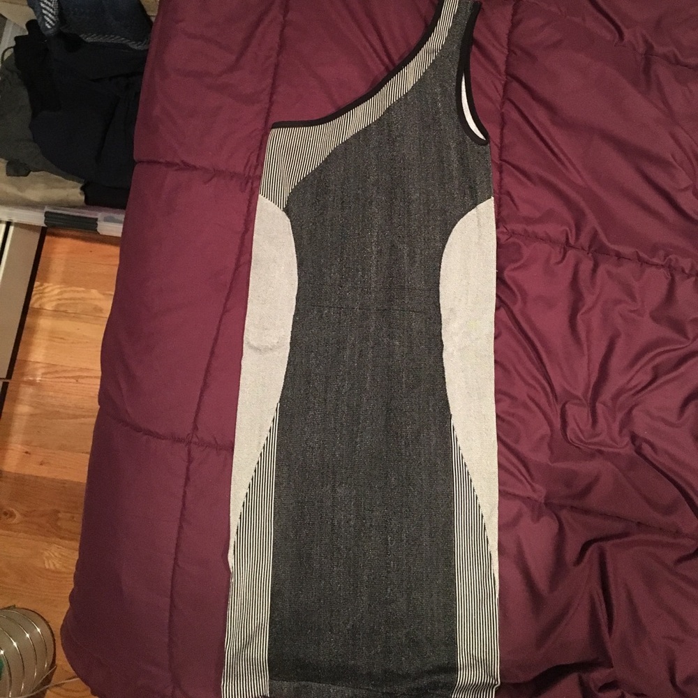 Gray patterned one shoulder Bebe dress