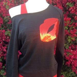 Off The Shoulder LIPS (séquense)