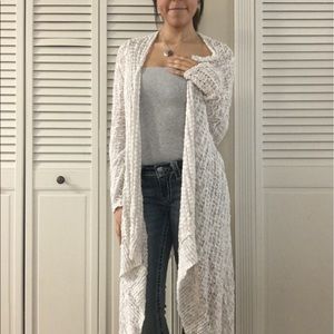 beige hollister sweater