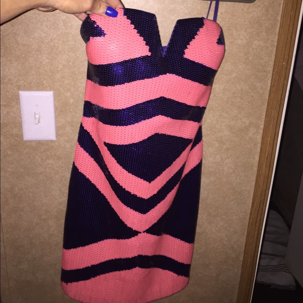 Bebe dress