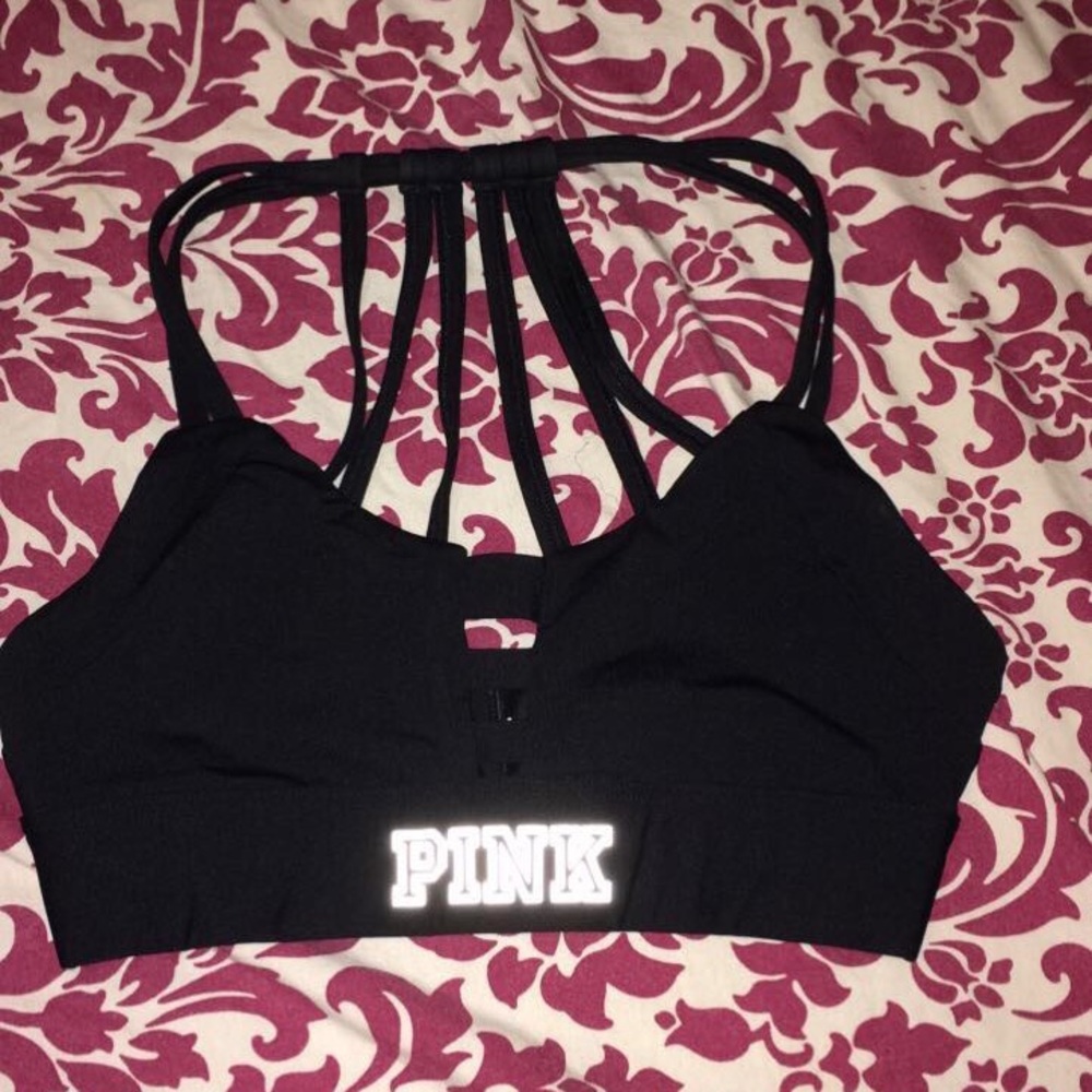 ❌SOLD❌NWOT Victoria's Secret Pink sports bra