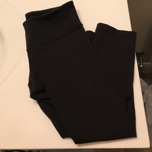 Lululemon wonder under crop