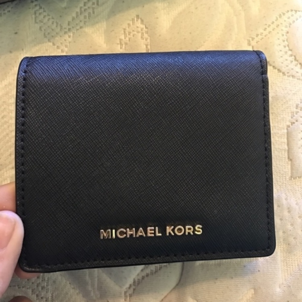 Michael Kors Saffiano Leather wallet