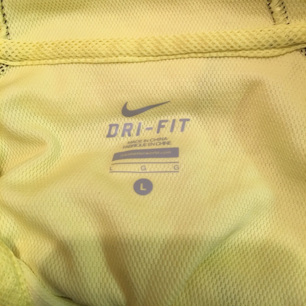 Nike pullover - Picture 2 of 2