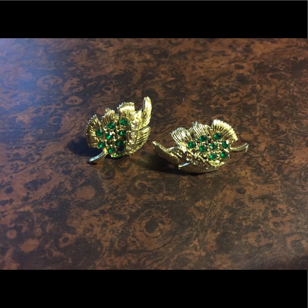 Vintage leaf earrings