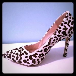 Victorias secret animal print stilettos size 8