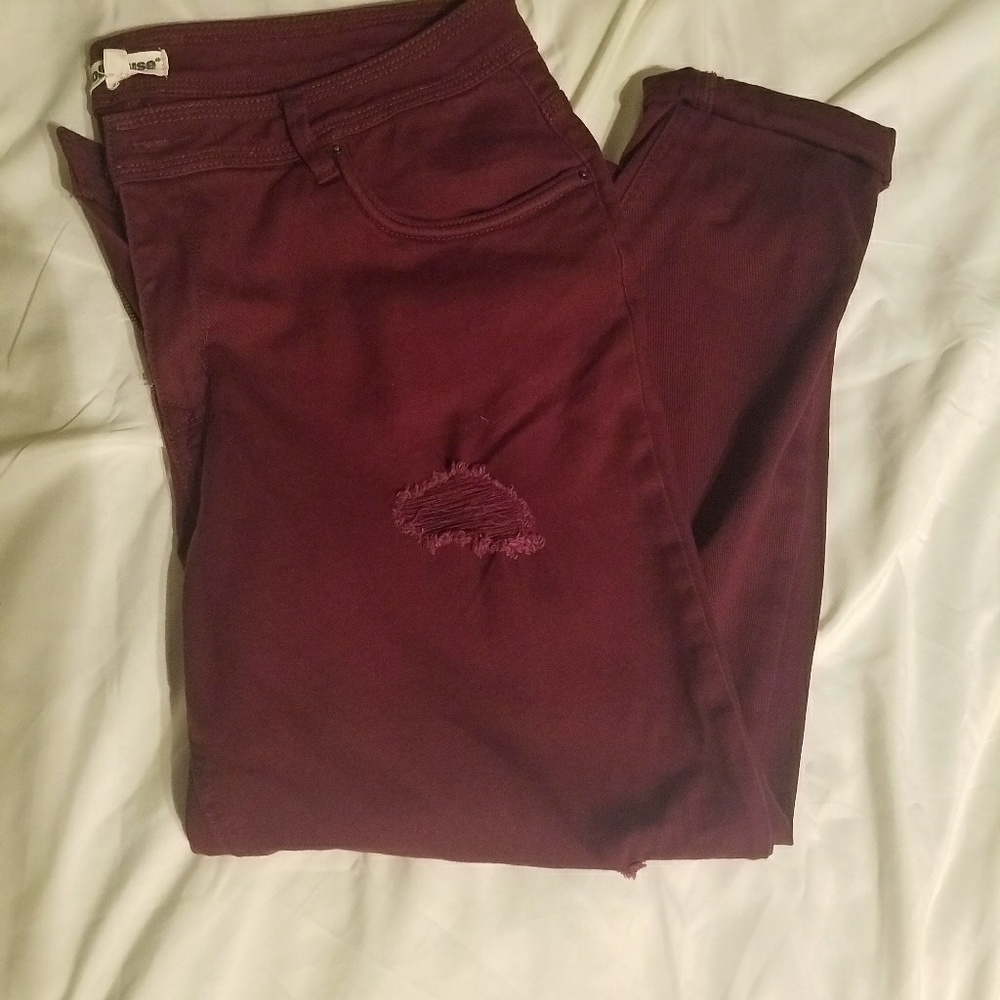 Maroon size 18 capris