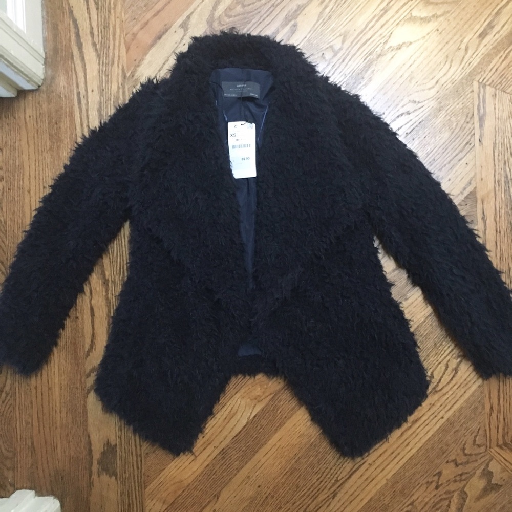 NWT ZARA FAUX FUR JACKET - Size XS