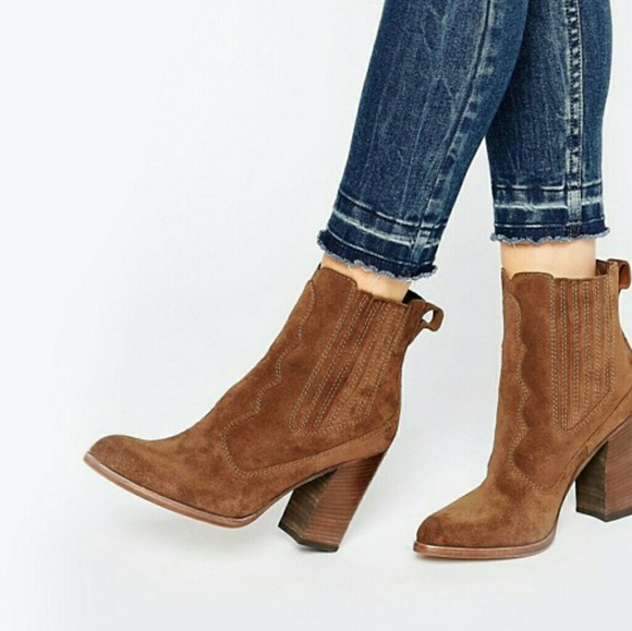 Dolce Vita Shoes - Dolce Vita suede booties