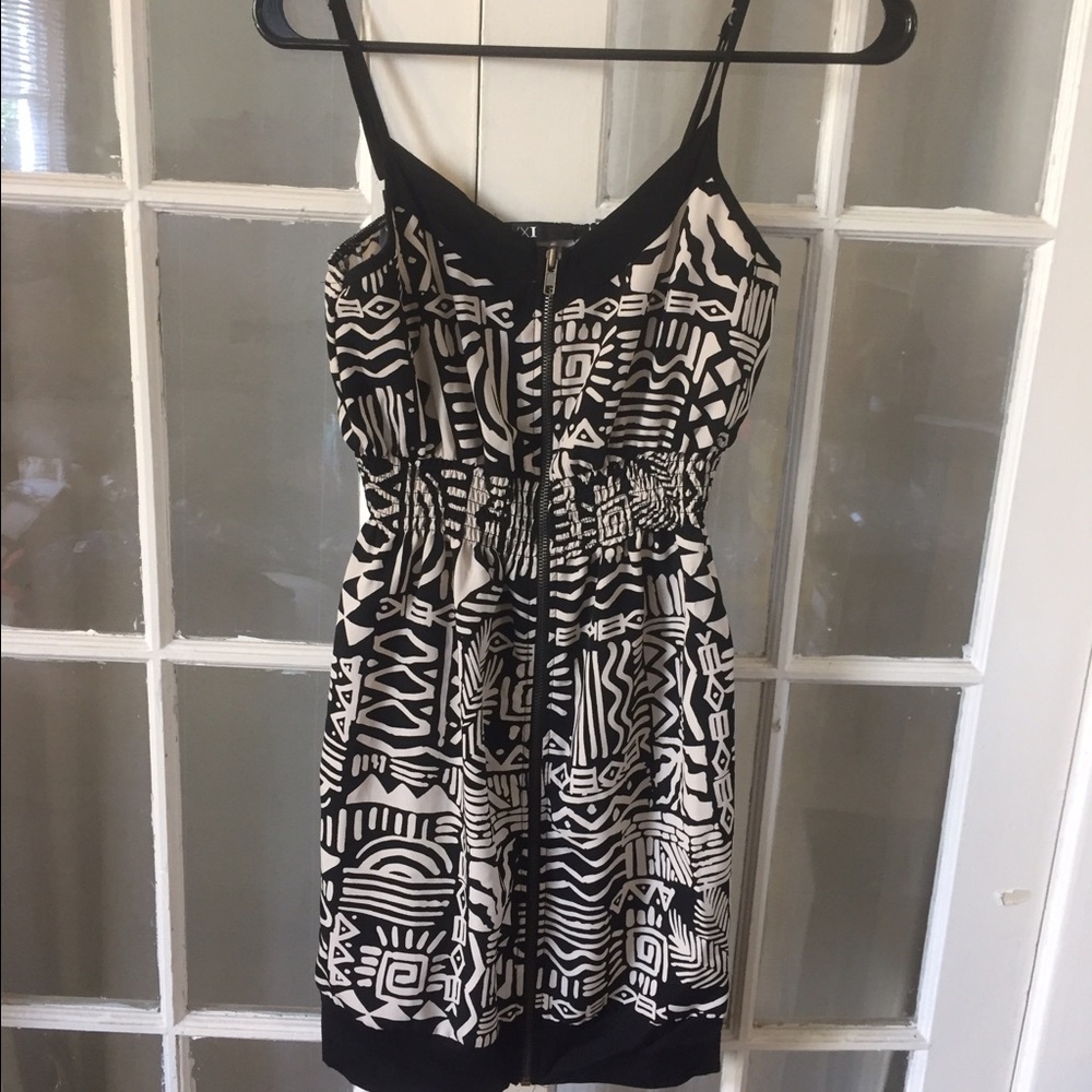 XI Tribal Dress with Front Zipper & Cinched Waist