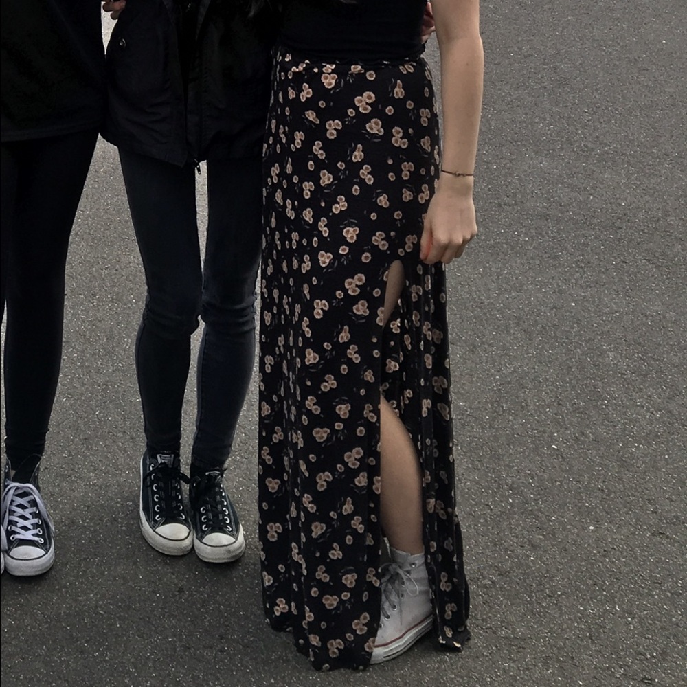 Brandy Melville Floral Maxi Skirt!!!