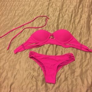 TiniBikini, Never Worn