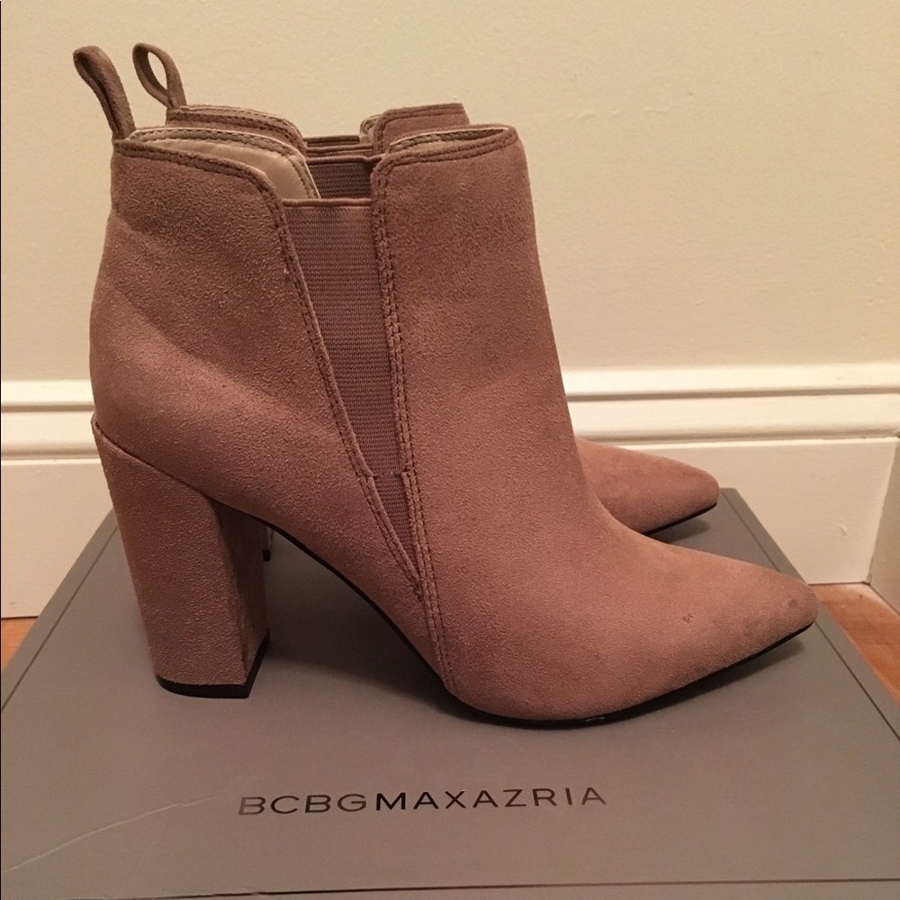 ✨Price Drop✨Suede Bootie